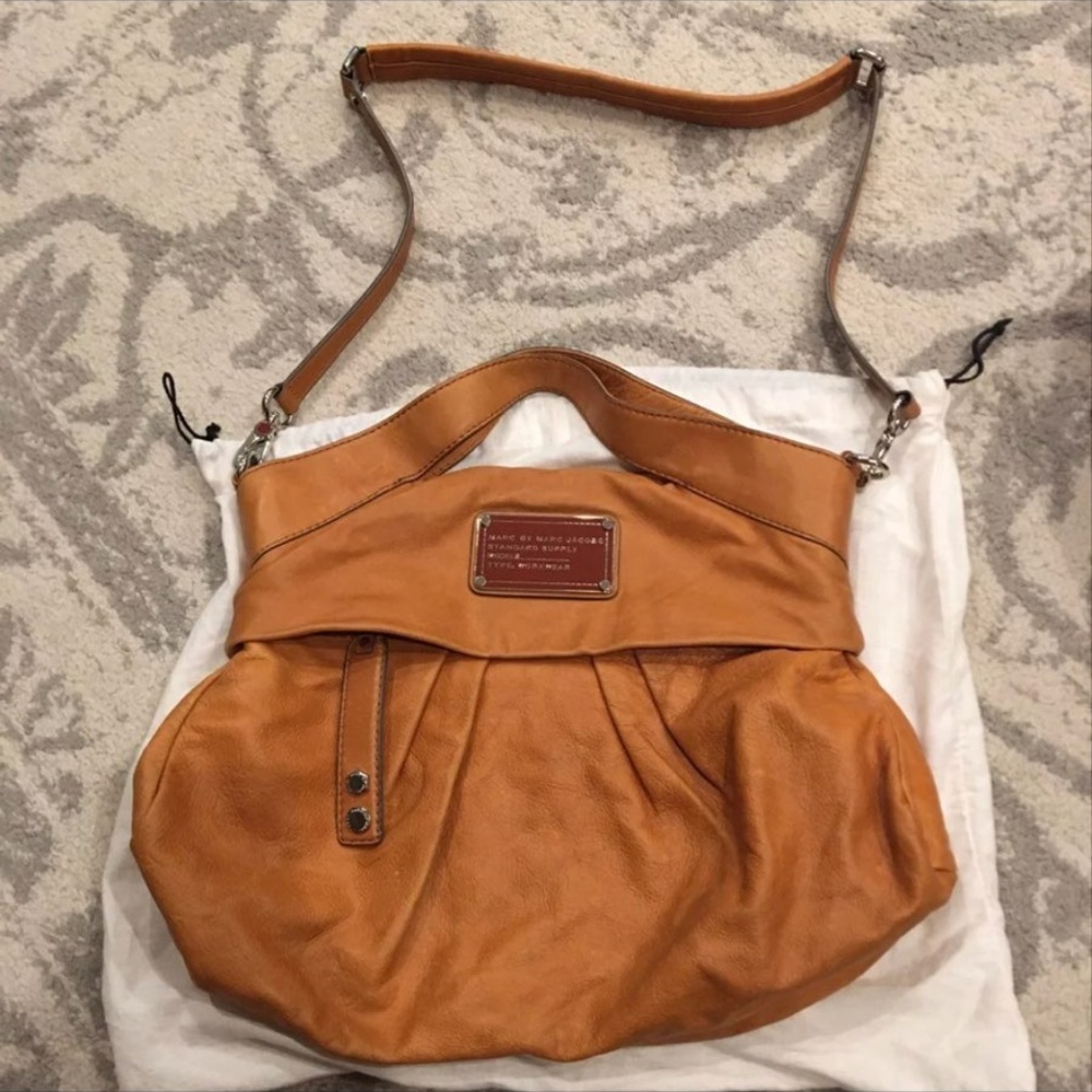 Beautiful Camel Color Marc Jacobs Bag